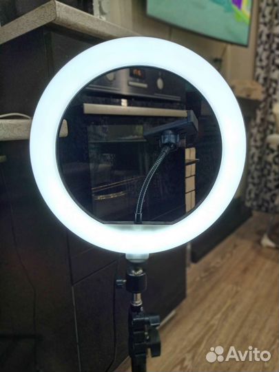 Кольцевая лампа со штативом