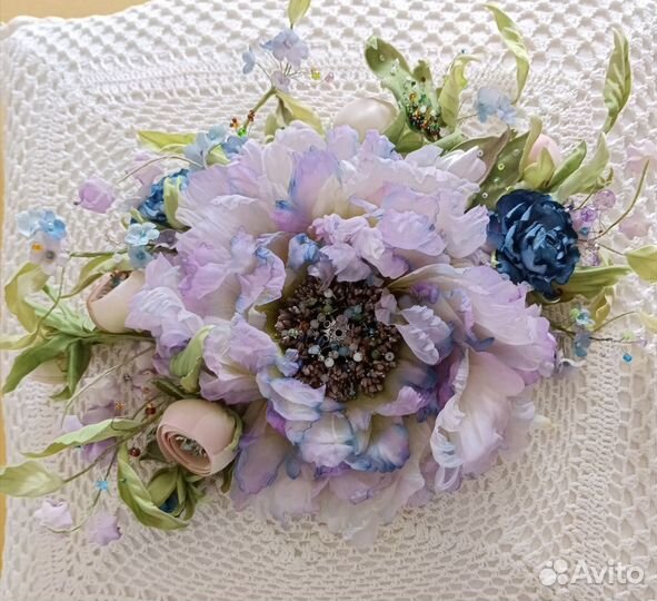 Брошь цветок из шелка