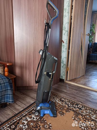 Вертикальный пылесос