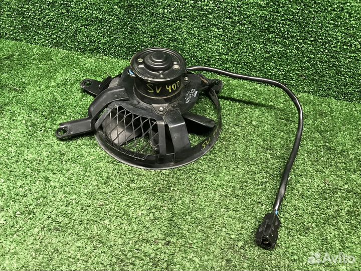 Вентилятор радиатора Suzuki SV400 2005 год