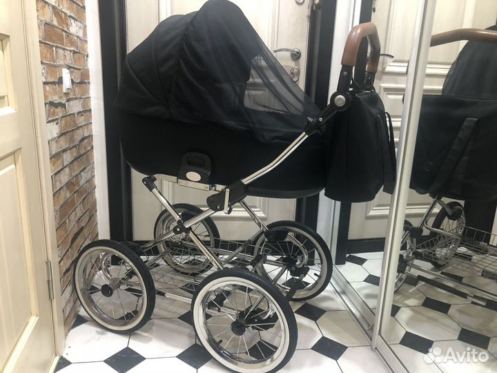 Коляска roan bass next classic 1 в 1 люлька