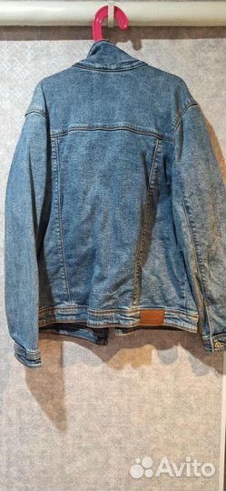 Джинсовая куртка