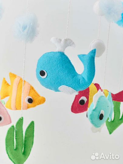 Мобиль на детскую кроватку