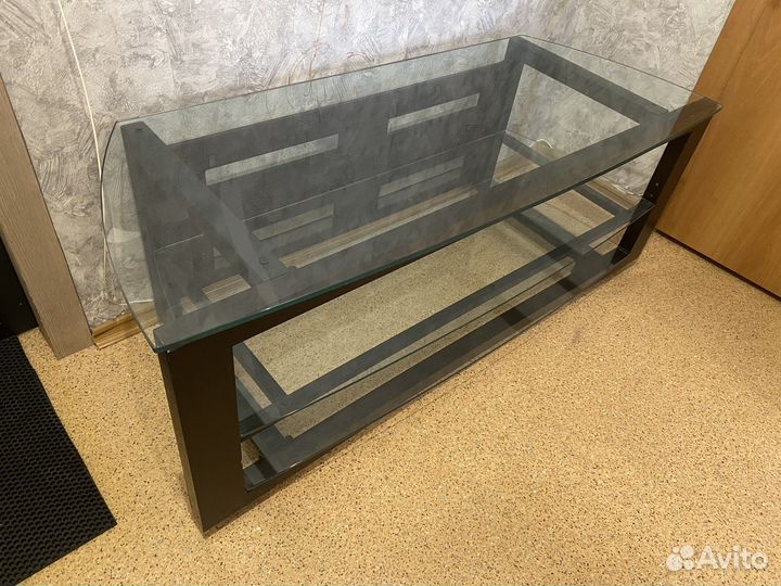 Стеклянная тумба под тв