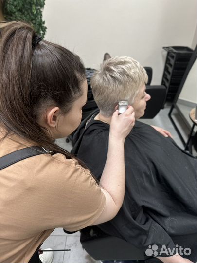 Модель на стрижку