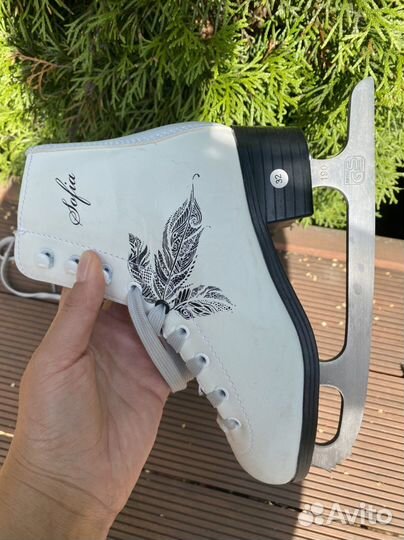 Коньки детские фигурные