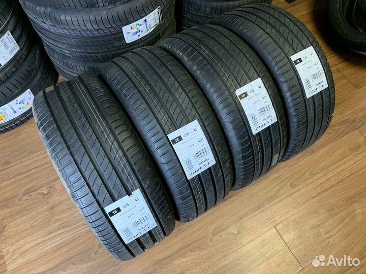 Michelin Primacy 4 235/45 R18 98W