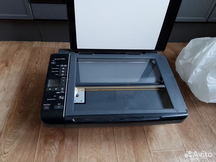 Принтер сканер копир лазерный цветной