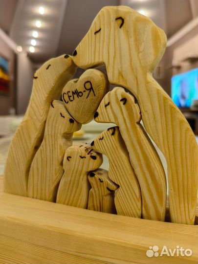 Фигурки из дерева ручной работы