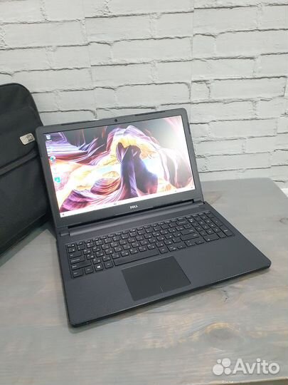 Ноутбук Dell Vostro Core i5 8GB/256GB