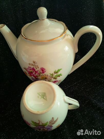 Чайник и молочник фарфор ГДР Винтаж
