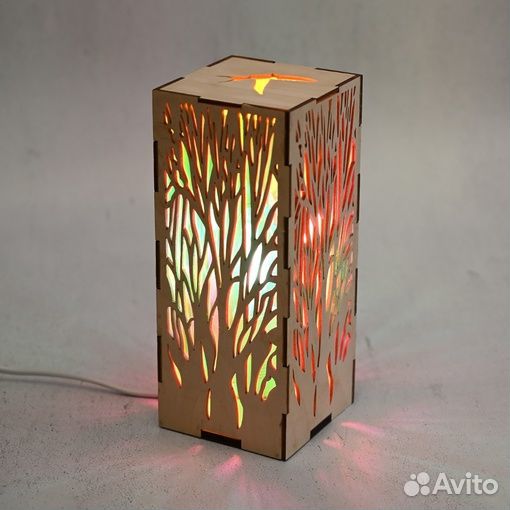 Светильник настольный