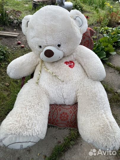 Плюшевый медведь большой