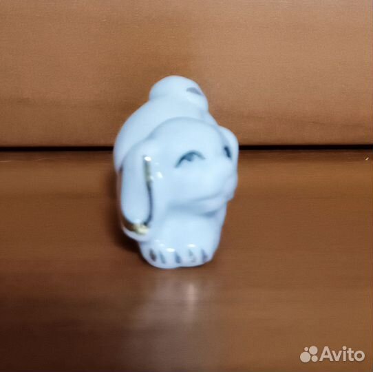 Статуэтка щенок бультерьера