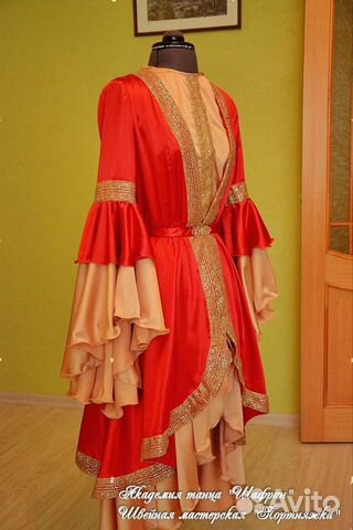 Костюм для восточных танцев (мувашахат)