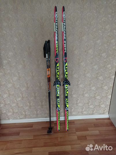 Беговые лыжи и палки. Лыжи 160, палки 125