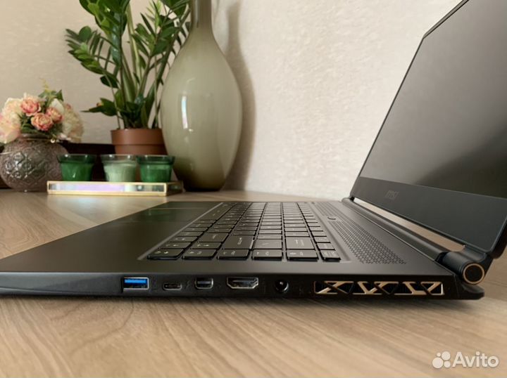 MSI GS65 Stealth Thin 8RE