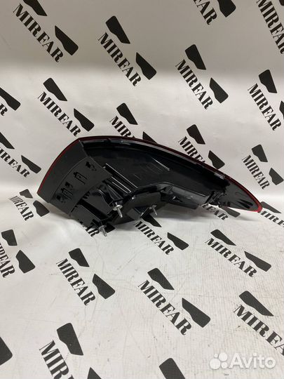 Задний левый внешний фонарь Mercedes-Benz GLC x253