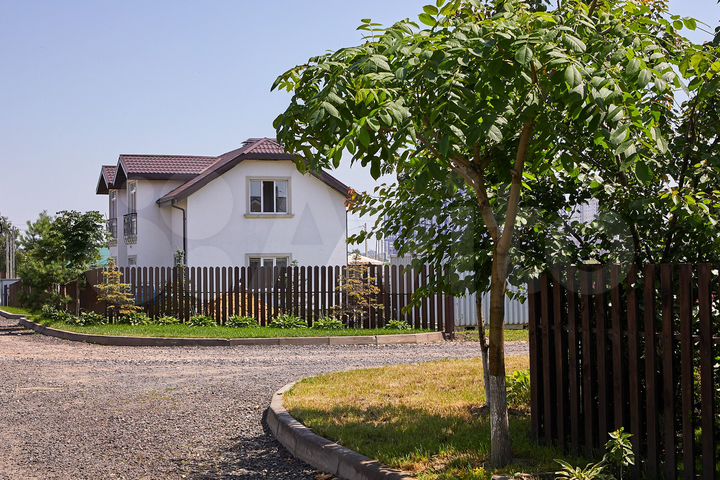 Дом 141,6 м² на участке 4 сот.