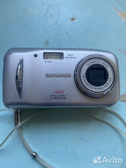 Винтажный фотоаппарат olympus С-480 zoom