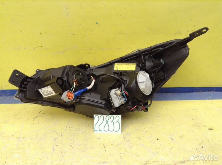 Subaru Legacy фара передняя правая ксенон