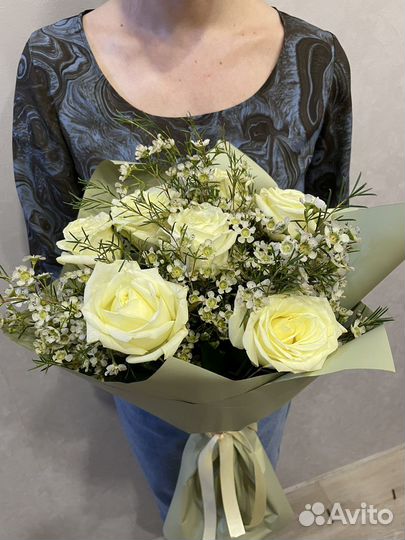 Розы букет живые цветы подарок