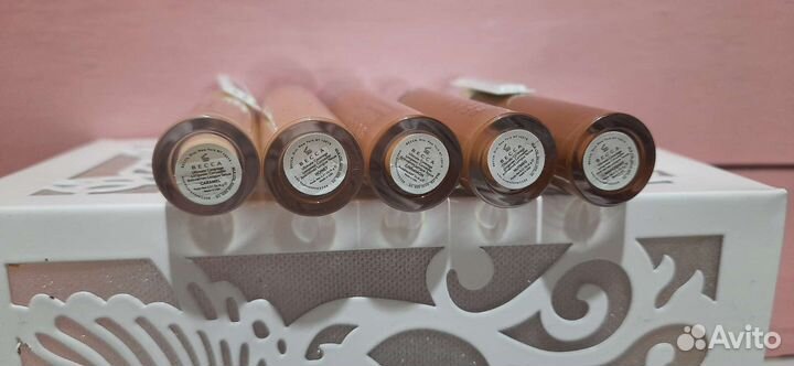 Консилеры Becca на доставке