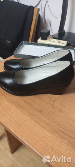Обувь женская 40 размер