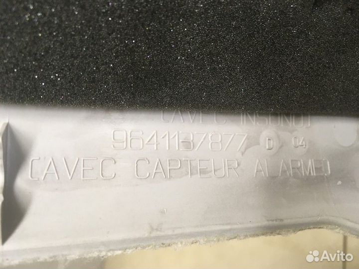 Обшивка стойки 307 2001-2007