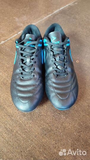 Футбольные бутсы