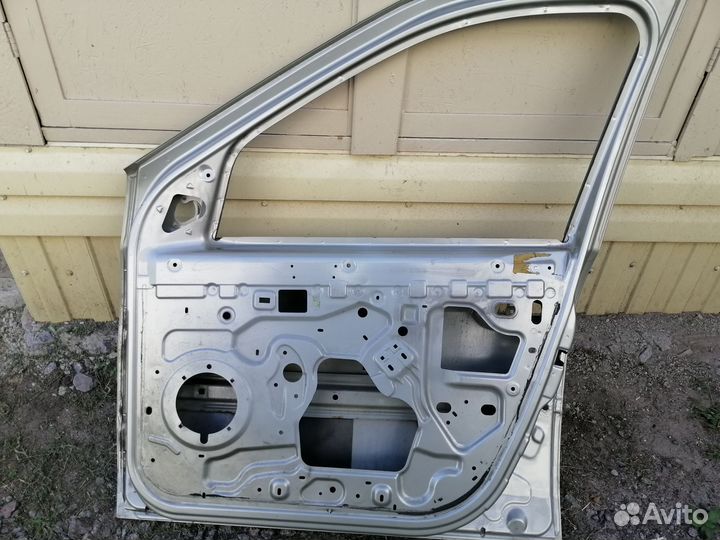 Дверь передняя правая renault logan 1 бу