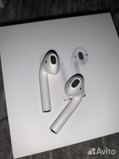 Правый наушник apple airpods 2