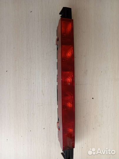 Задний стоп фонарик на пежо 407 2.0