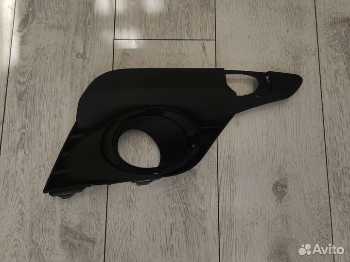 Оправа окантовка птф правая renault logan 2 18-23