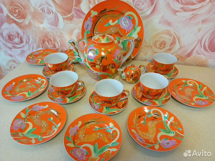 Сервиз столовый Золотой олень Дулево