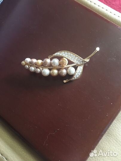 Украшение булавка