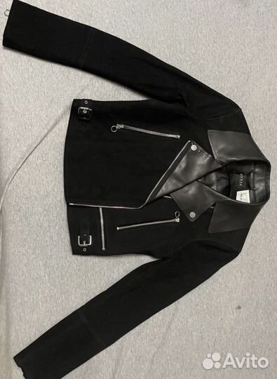 Кожаная куртка guess