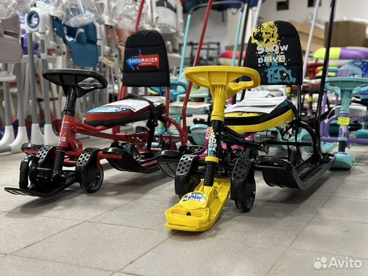 Детский снегокат новый