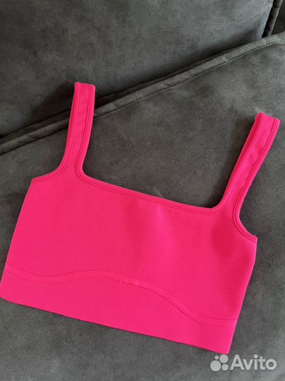 Топ цвет фуксия