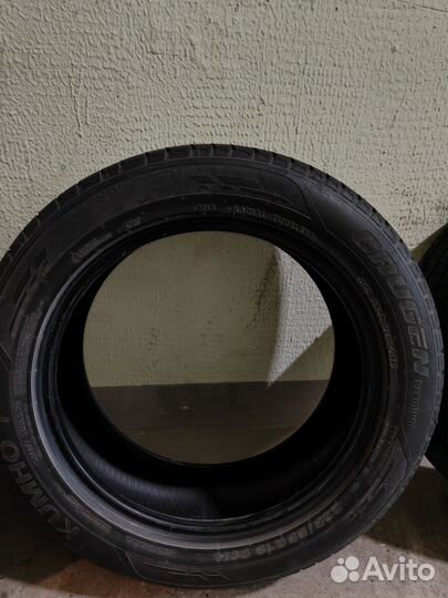 Kumho Crugen Premium KL33 225/55 R18 98H