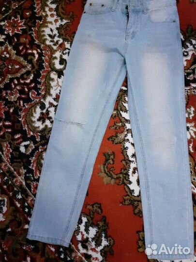 Джинсы