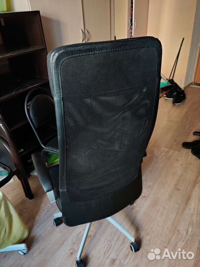 Кресло IKEA Маркус