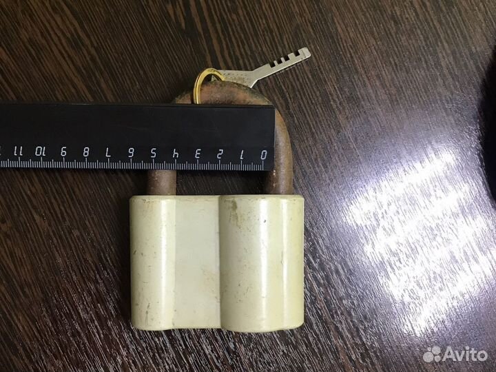 Замок навесной