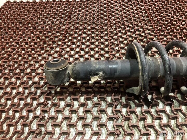 Амортизатор задний правый в сборе Mitsubishi ASX