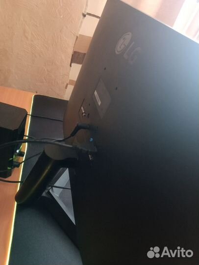 Монитор 24дюйма LG 75герц