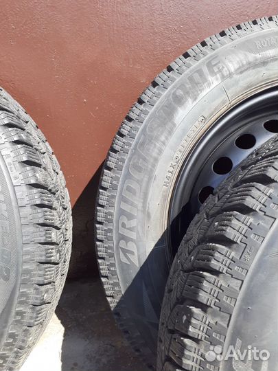 Bridgestone Blizzak Spike-02 185/65 R15 88T