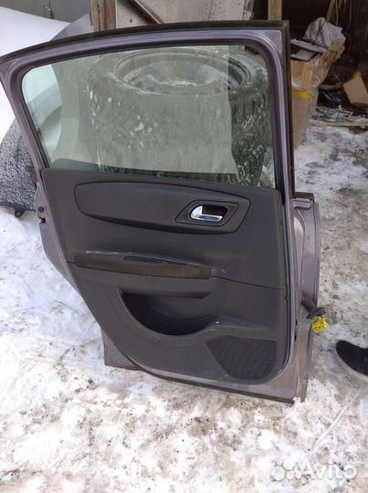 Дверь задняя левая Citroen C4