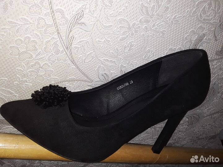 Туфли на высоком каблуке