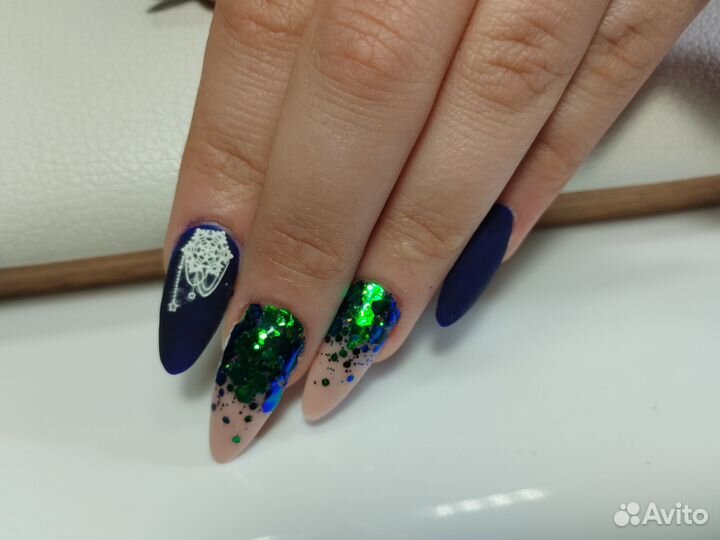 Мастер маникюра, педикюра