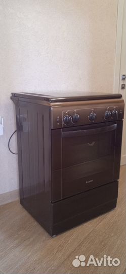 Продам газовую плиту